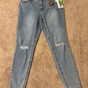 Women's Blue Jeans Dip Mid Rise Skinny Repreve NWT